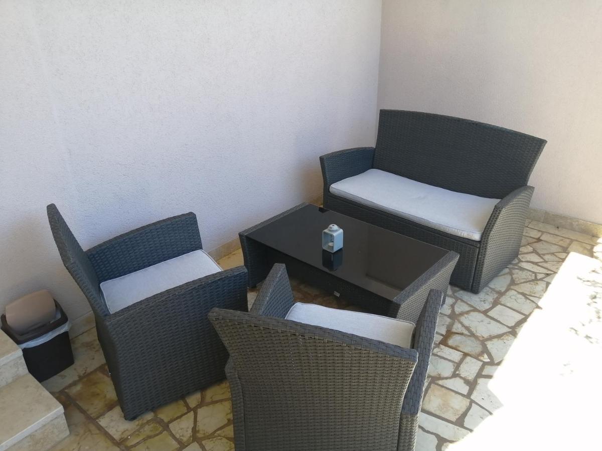 Apartments And Rooms Lorena 236 Rovinj Bagian luar foto