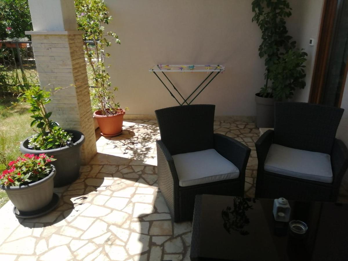 Apartments And Rooms Lorena 236 Rovinj Bagian luar foto