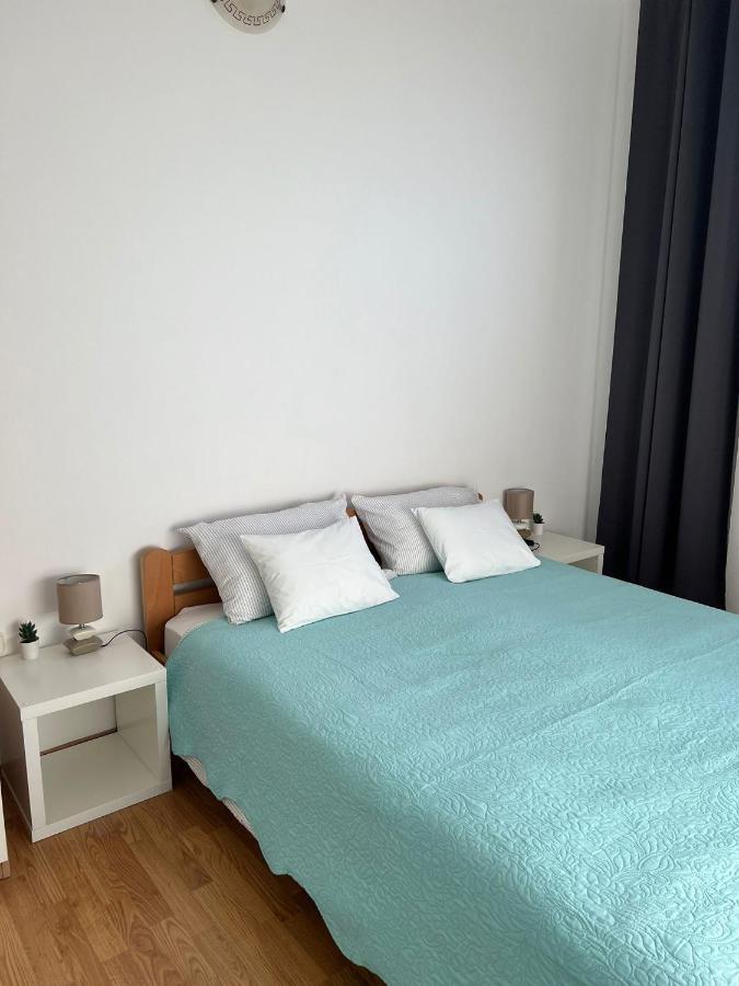 Apartments And Rooms Lorena 236 Rovinj Bagian luar foto