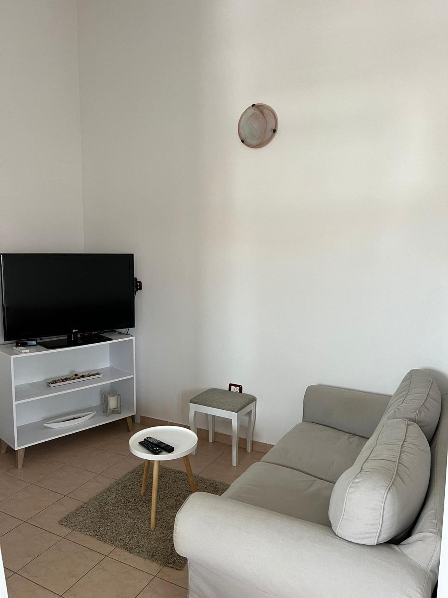 Apartments And Rooms Lorena 236 Rovinj Bagian luar foto