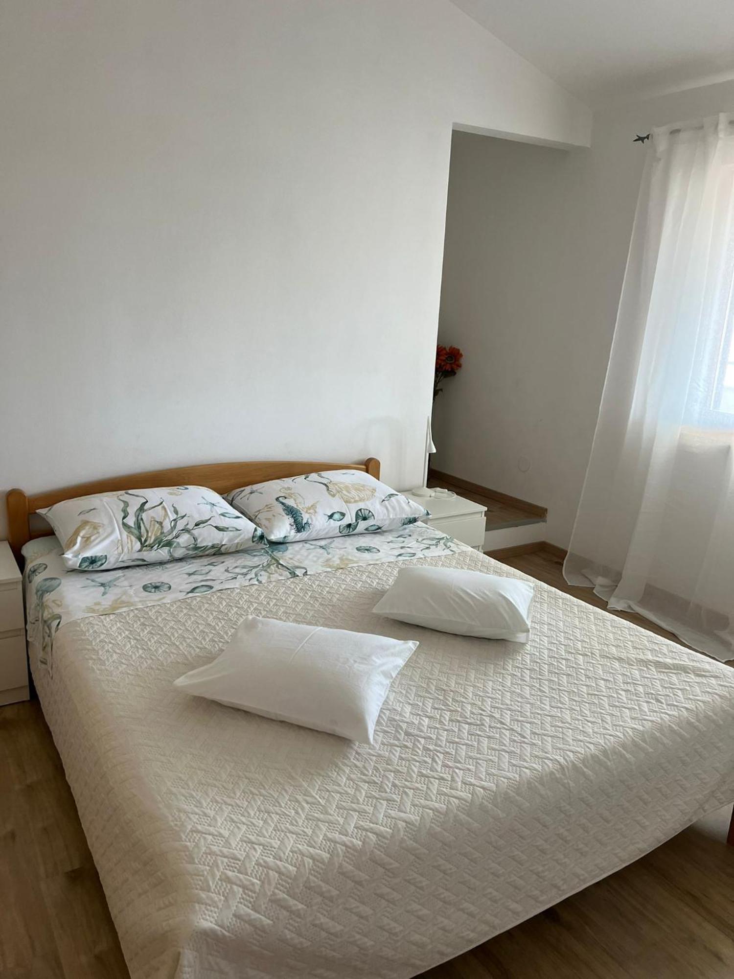 Apartments And Rooms Lorena 236 Rovinj Bagian luar foto