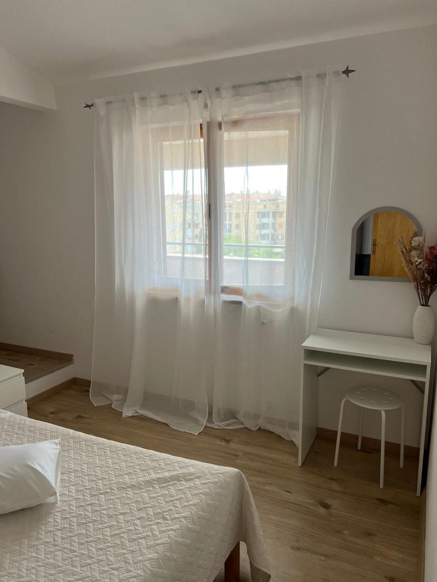 Apartments And Rooms Lorena 236 Rovinj Bagian luar foto