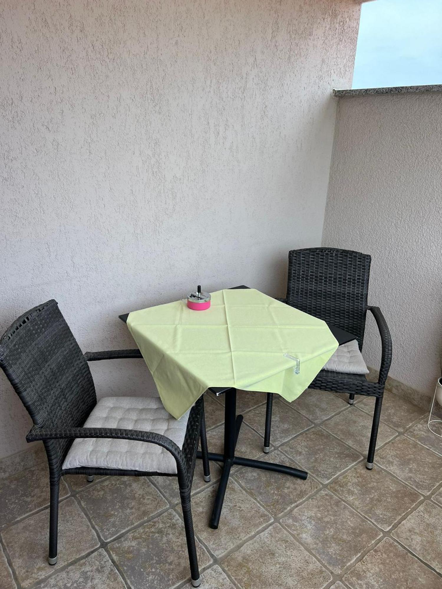 Apartments And Rooms Lorena 236 Rovinj Bagian luar foto
