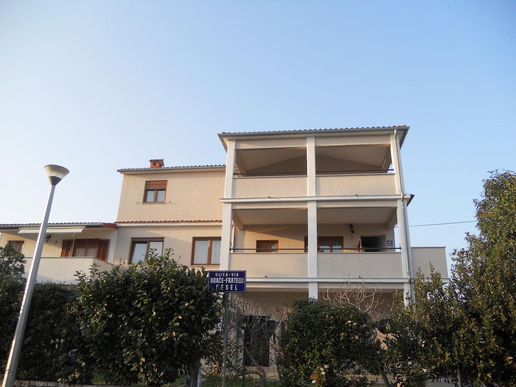 Apartments And Rooms Lorena 236 Rovinj Ruang foto