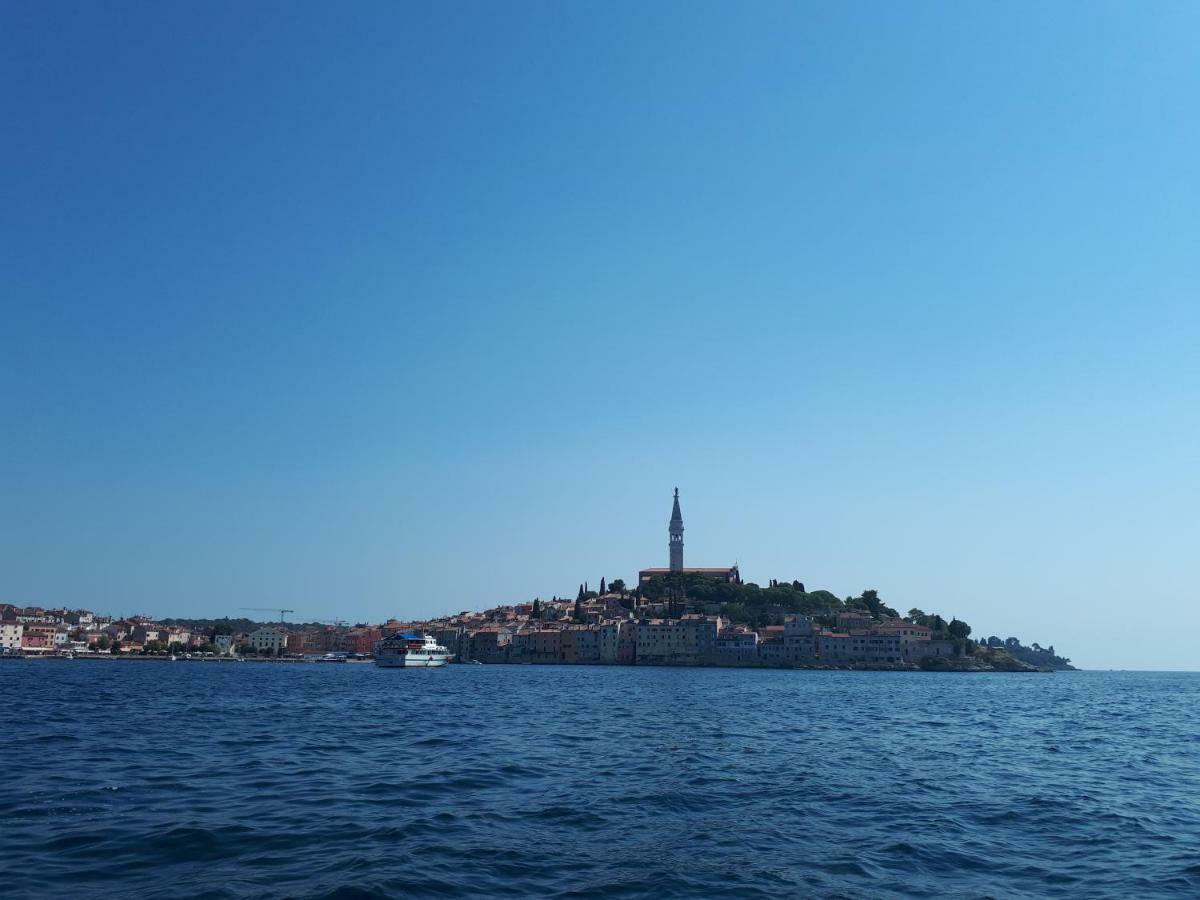 Apartments And Rooms Lorena 236 Rovinj Bagian luar foto