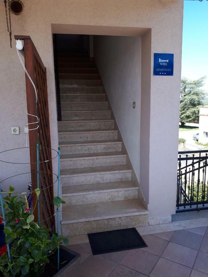Apartments And Rooms Lorena 236 Rovinj Bagian luar foto